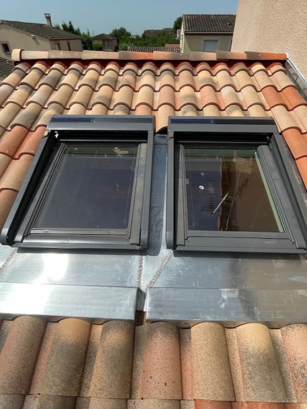 Étanchéité zinc autour d'un velux
